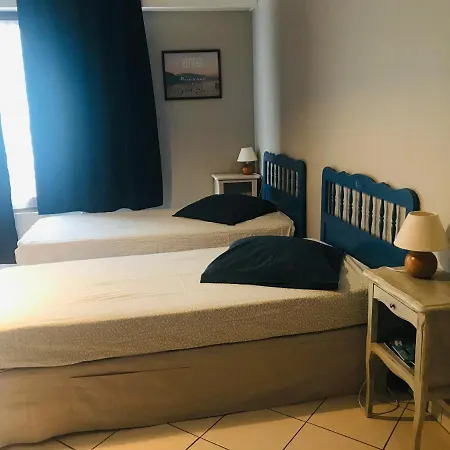 7 Boulevard Des Cotes